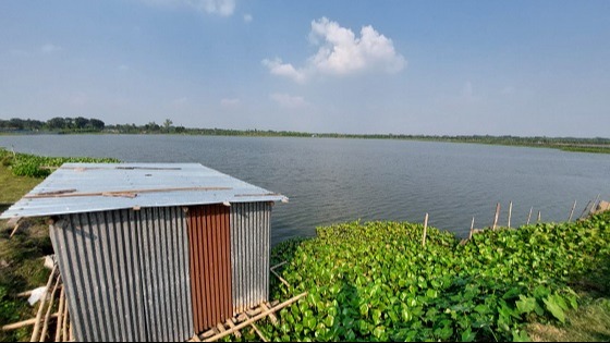 দূর্গাপুরে জলাশয় জবর দখলের অভিযোগ