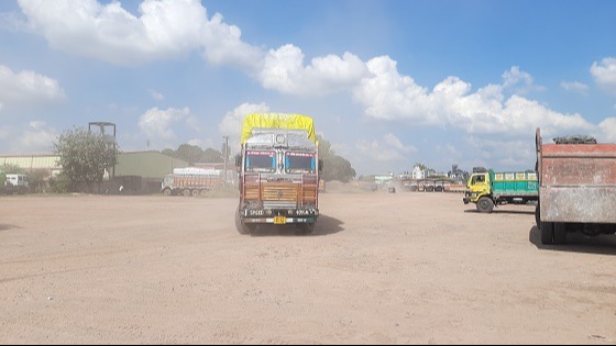 হিলি স্থলবন্দর দিয়ে ভারত থেকে আলু আমদানি বন্ধ