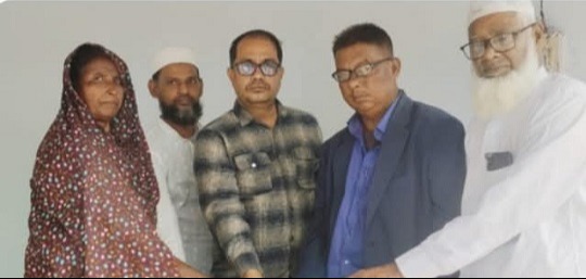 মুন্সীগঞ্জে মা ও ছেলের ইসলাম ধর্ম গ্রহন
