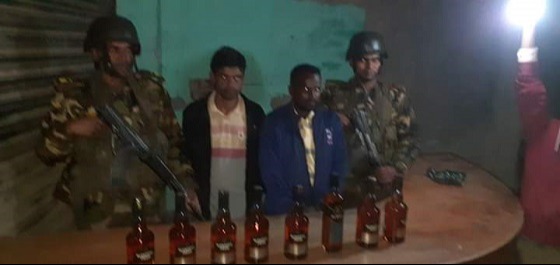 কলমাকান্দায় যৌথ অভিযানে মাদকসহ আটক ২