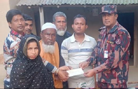 শহীদ আবু সাঈদ এর সমাধি পরিদর্শন