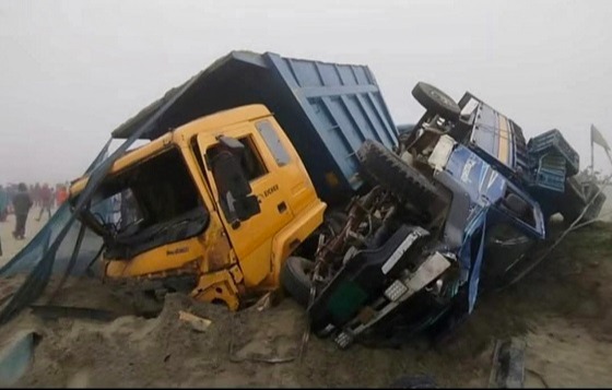 হজ্ব করে বাড়ি ফেরার পথে সড়ক দূর্টনায় নিহত ৩