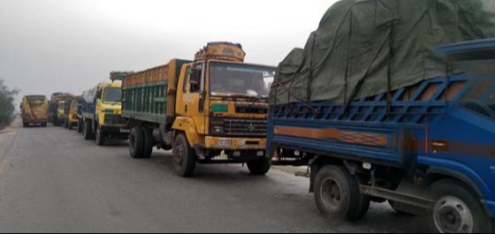 ঢাকা-সিলেট মহাসড়কে ২৪ ঘন্টার মহা যানজট!