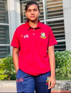 দোয়া চেয়েছেন অনূর্ধ্ব-১৯ নারী এশিয়া কাপের স্কোয়াডে থাকা ফারজানা