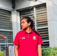 দোয়া চেয়েছেন নারী এশিয়া কাপের স্কোয়াডে থাকা ফারজানা