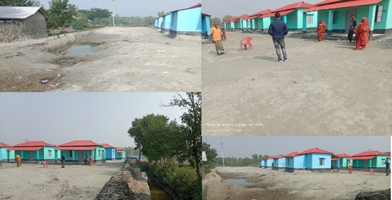 আশাশুনির প্রকল্পের ঘর পাওয়া ৯ জনকে তাড়িয়ে দখল