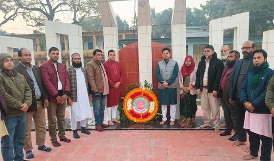 পোরশায় যথাযোগ্য মর্যাদায় বিজয় দিবস উদ্যাপন