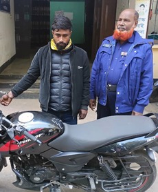 বড়াইগ্রামে একদিনের মাথায় চোরাই মোটরসাইকেল উদ্ধার