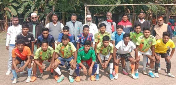 হোসেনাবাদ ফুটবল একাডেমি পরিদর্শনে বাফুফের তালিকাভুক্ত কোচ পিকুল