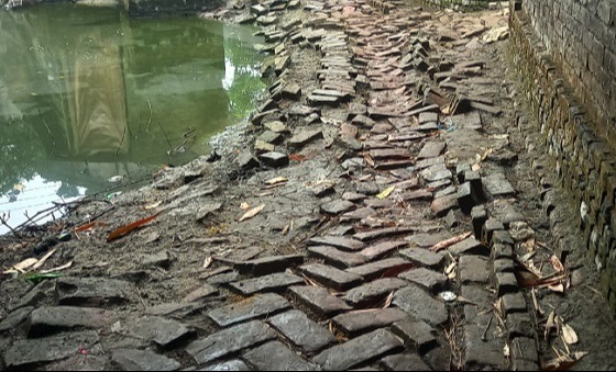 খাজরার খালিয়ায় রাস্তার বেহাল দশা