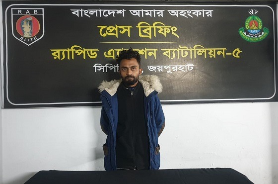 বগুড়ায় হত্যাকান্ডের প্রধান আসামী গ্রেপ্তার