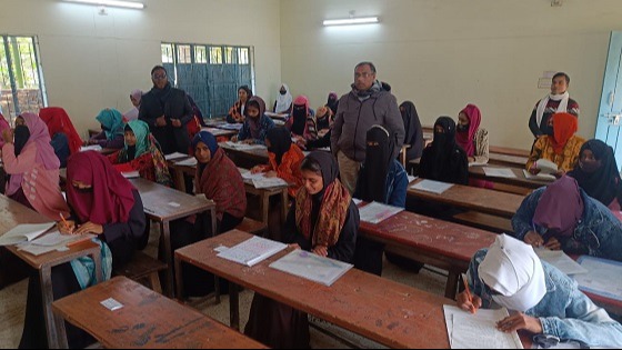 বাগমারায় নবম শ্রেণির ফাইনাল পরীক্ষা