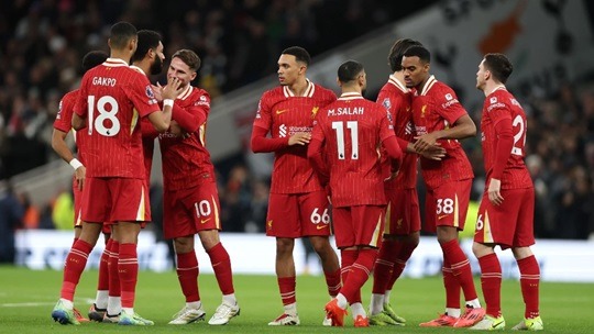 টটেনহ্যামের সাথে জয় পেলো লিভারপুল