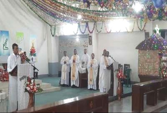 হিলিতে নানা আয়োজনে বড়দিন পালিত