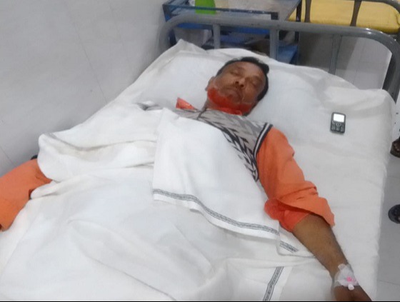 কালাইয়ে আ’লীগ নেতা পেটালেন বিএনপির যুগ্ম আহ্বায়ককে