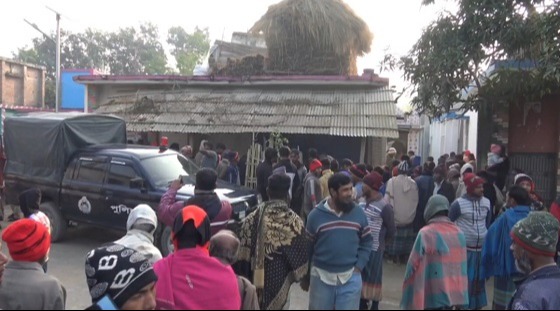 মেহেরপুরের গাংনীতে বোমা সদৃশ্য বস্তু উদ্ধার