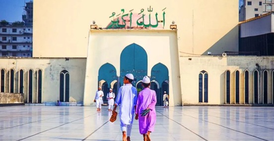 জুমার নামাজে আগে যাওয়ার ফজিলত