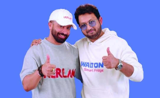 এক ফ্রেমে ঢালিউডের দুই খান