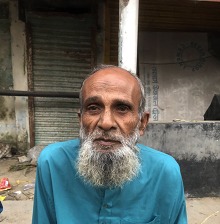 ৭৫ বছর বয়সেও সকল ভাতা থেকে বঞ্চিত আজিজ শেখ