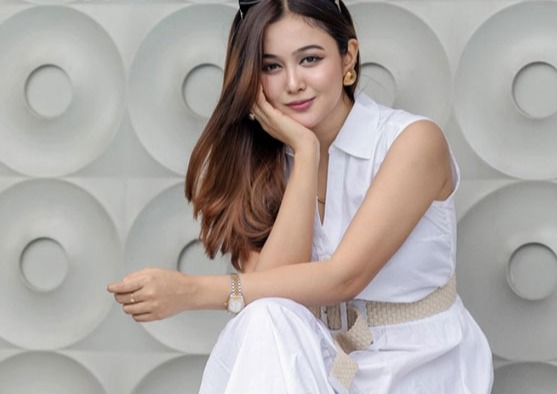 ফেসবুক পোস্ট আর রাস্তায় জ্যামের যন্ত্রণায় চমকের জীবন স্থবির