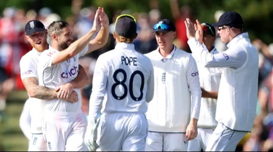 ক্রাইস্টচার্চ টেস্টে শেষে জয়ের সুবাস পাচ্ছে ইংলিশরা
