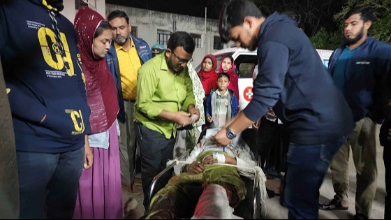 কালীগঞ্জে মোটর সাইকেল-নসিমনের মুখোমুখি সংঘর্ষ, আহত ৫