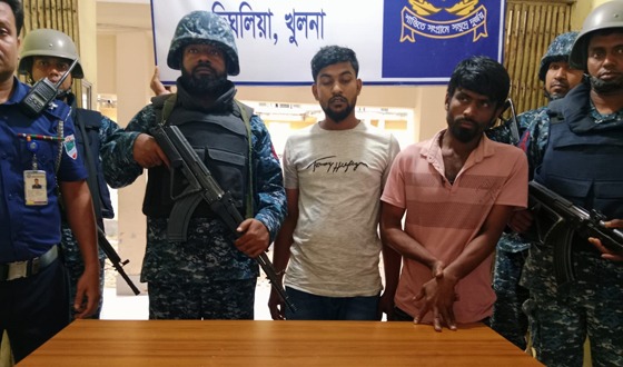 দিঘলিয়ায় মাদক ও সরঞ্জামসহ দুই মাদক ব্যবসায়ী আটক