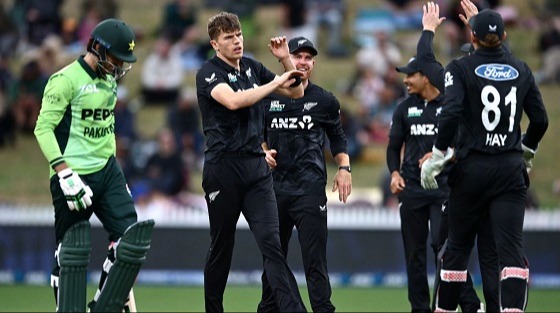 এক ম্যাচ হাতে রেখে সিরিজ জয় পেলো নিউজিল্যান্ডের