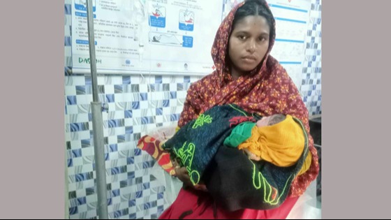 সাপাহারে মা ও শিশু স্বাস্থ্যসেবা পরিবার পরিকল্পনা কার্যক্রম ঈদের ছুটিতেও চলমান