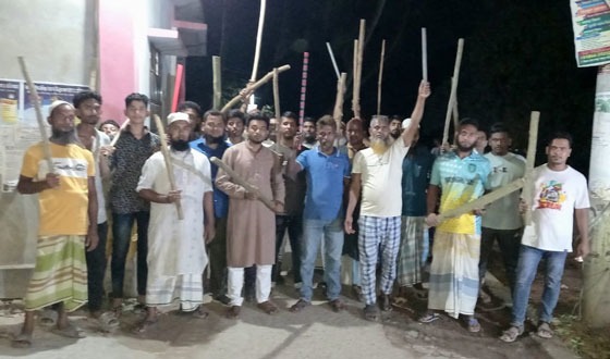 সোনারগাঁয়ে ডাকাত আতঙ্কে গ্রামবাসী, রাত জেগে পাহারা