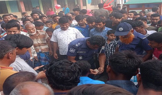 ঝিনাইগাতীতে জুয়ার আসর উচ্ছেদ করতে গিয়ে ৫ পুলিশ আহত