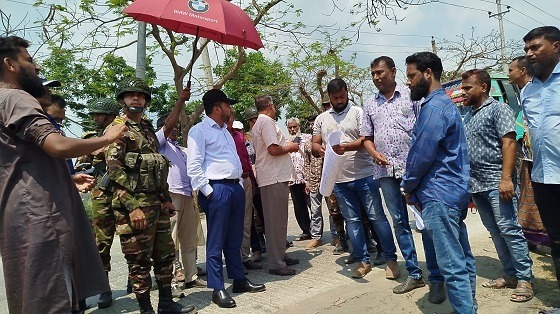 ট্রাক টার্মিনালের দুইতলা ভবন গুড়িয়ে দিল প্রশাসন