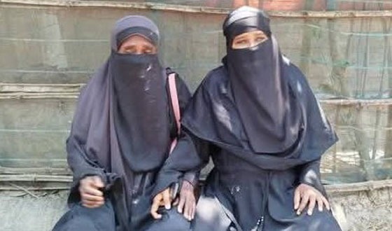 কয়রায় পুত্রবধূর দাবীতে অনশনে বসা নারীর উপর হামলা