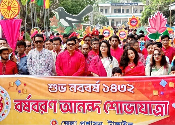 টাঙ্গাইলে নববর্ষের উপলক্ষে ঘোড়ার র্যালী