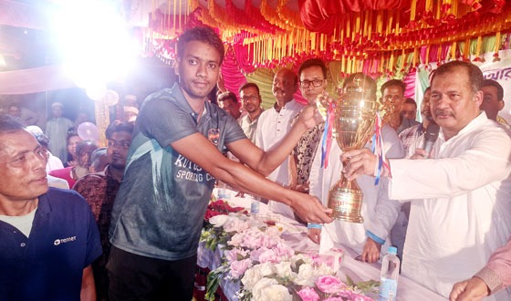 বরিশালে কোকো স্মৃতি ক্রিকেট টুর্নামেন্টের ফাইনাল খেলা