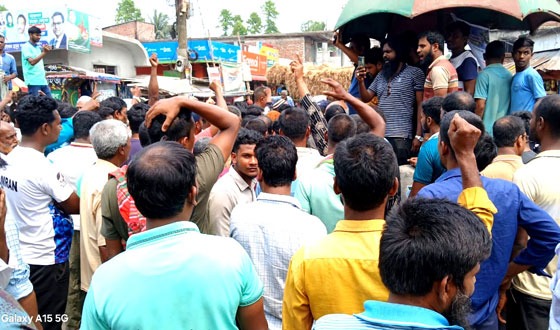 চাটমোহর পৌরসভা কর্তৃক বিভিন্ন যানবাহনে টোল আদায় বন্ধ