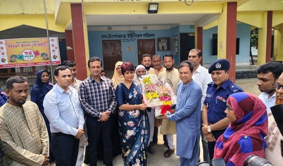 গজারিয়া টেংগারচর ইউনিয়ন পরিষদ পরিদর্শন করেছেন মুন্সিগঞ্জ জেলা প্রশাসক