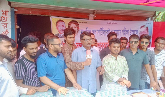 এসএসসি ও সমমানের পরীক্ষা উপলক্ষে মোল্লাহাটে ছাত্রদলের হেল্প ডেস্ক চালু
