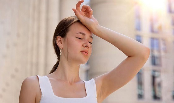 যে লক্ষণগুলো দেখে বুঝবেন হিট স্ট্রোক হচ্ছে