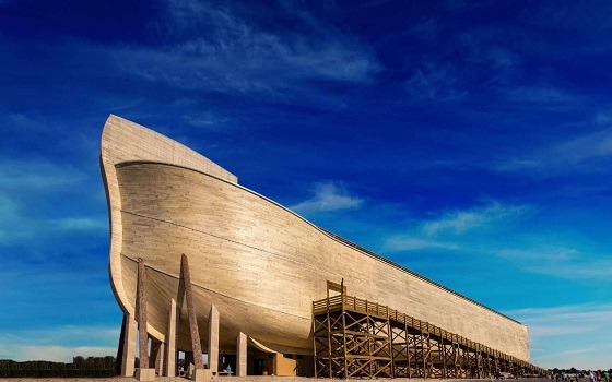 নুহ (আ.)-এর জাতির অবাধ্যতা ও তাদের ওপর আল্লাহর শাস্তি