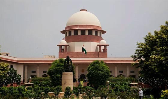 ওয়াকফ আইনে স্থগিতাদেশ: নিয়োগ ও সম্পত্তি ব্যবস্থাপনায় সুপ্রিম কোর্টের নিষেধাজ্ঞা