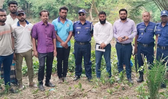 কালীগঞ্জে বেগবতী নদীর অবৈধ বাঁধ অপসারণ