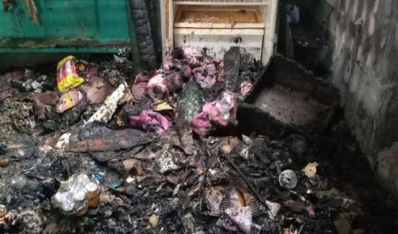 গাইবান্ধায় আগুনে পুড়লো ৫ দোকান, ৩০ লক্ষাধিক টাকার ক্ষতি