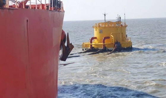 অলস পড়ে রয়েছে সমুদ্র তলদেশ দিয়ে জ্বালানি তেল পরিবহনের প্রকল্প