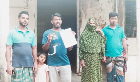 ভোলায় রেমিট্যান্স যোদ্ধা প্রবাসীর বাড়িতে হামলা ভাংচুর