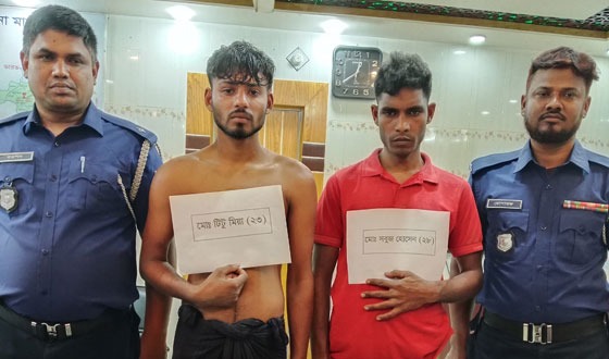 শার্শায় ব্যবসায়ীকে চাকুর ভয় দেখিয়ে টাকা ছিনতাই, আটক ২