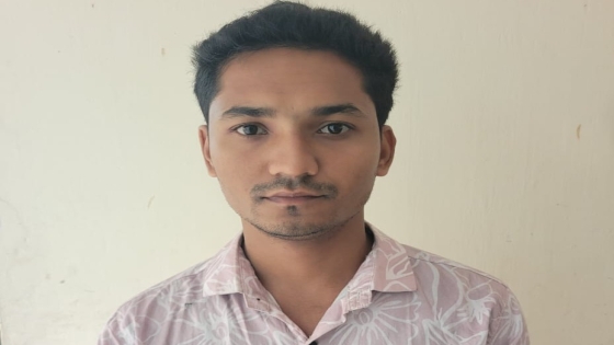 বাগমারায় ব্যবসায়ীর ছিনতাই হওয়া টাকা ও মোবাইল ফোন উদ্ধার করলো পুলিশ