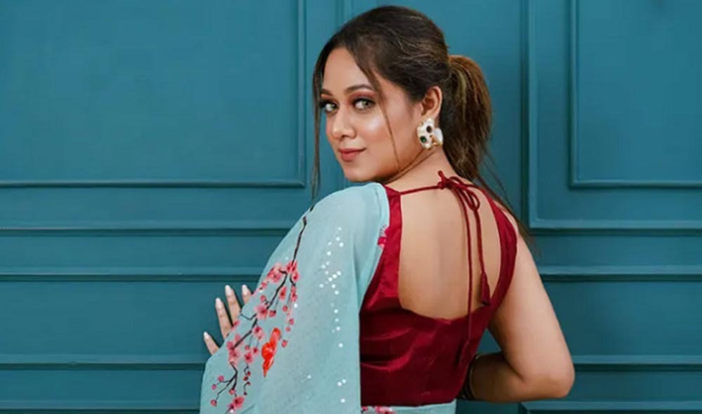 নায়করা সবাই এনগেজড—শুটিংয়ে প্রেমের সুযোগই নেই: দীঘি