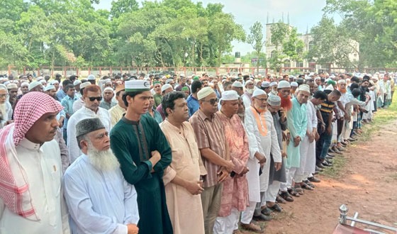 মতলবে বিএনপি নেতার মৃত্যু : জানাজা শেষে পারিবারিক কবরস্থানে দাফন