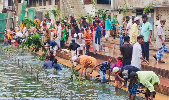 ৭০৬ বছরের ঐতিহ্য: শাহজালাল (রহ.)-এর ওরসে ‘লাকড়ি তোরা’ উৎসব